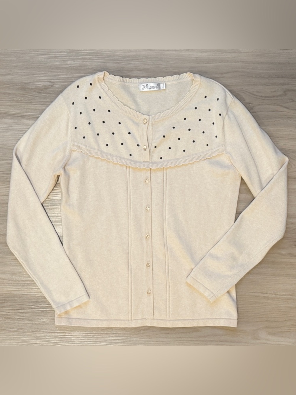 Cream long-sleeved top